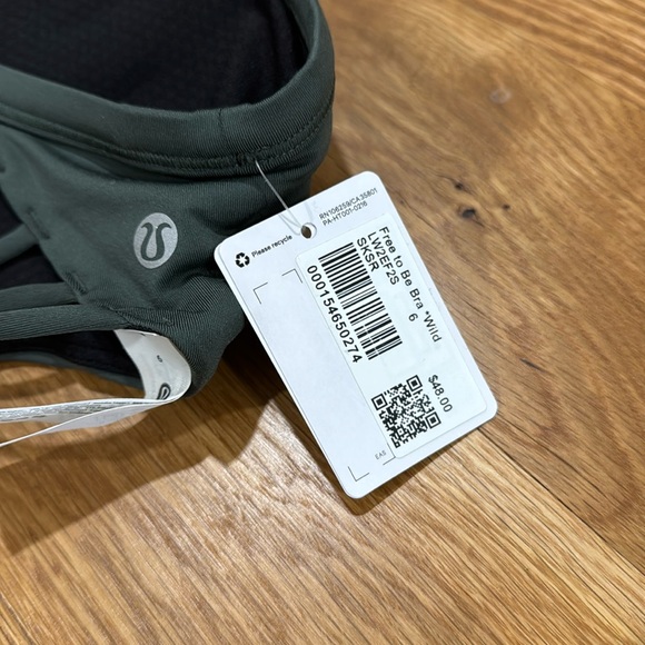 NWT Lululemon Free to be Wild Bra Size 6 - Picture 6 of 9